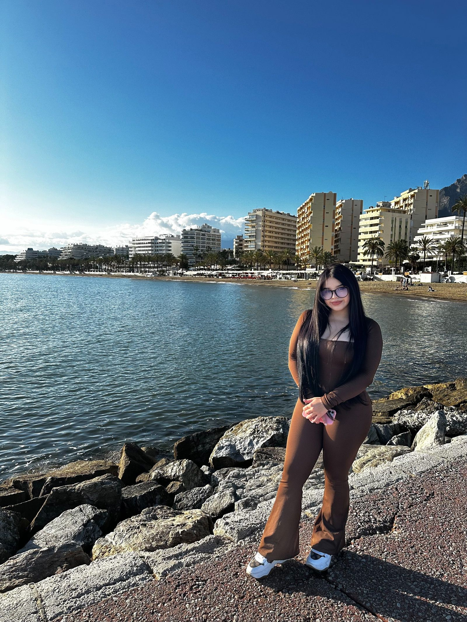 613925604|VALENTINA|Chica