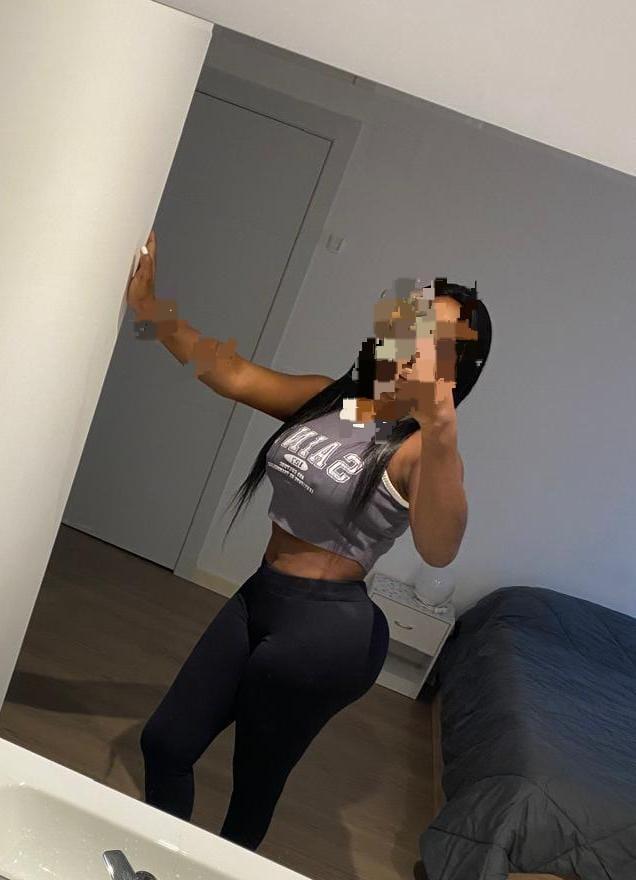 674380909|MELANY|Chica