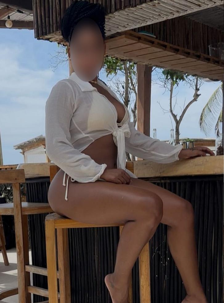 641831457|SOFI|Chica