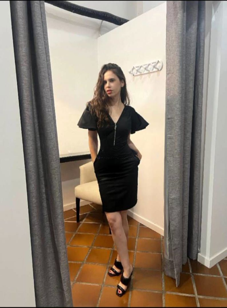 623968067|ANANYA|Chica