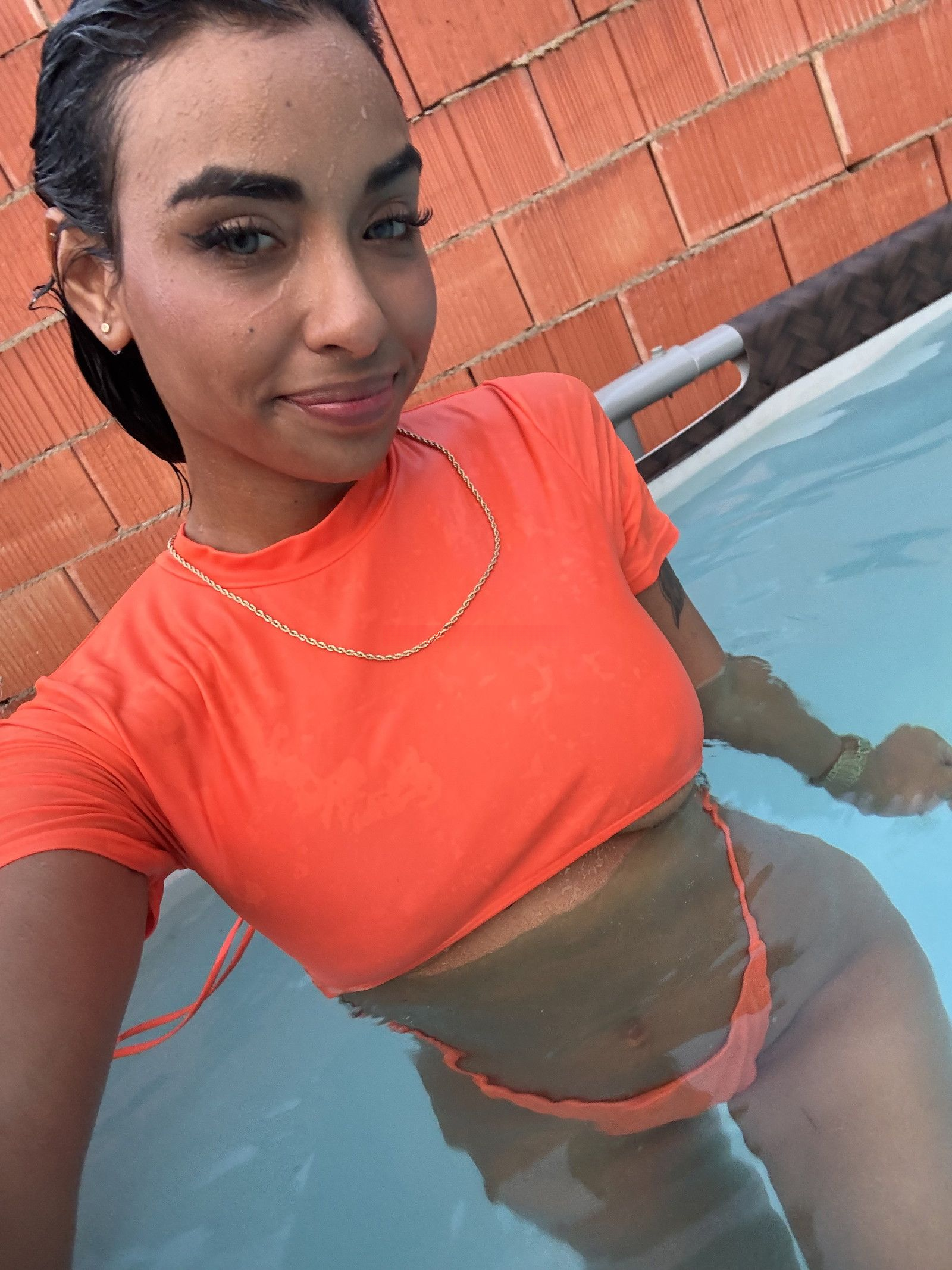 642772436|IZARA|Chica