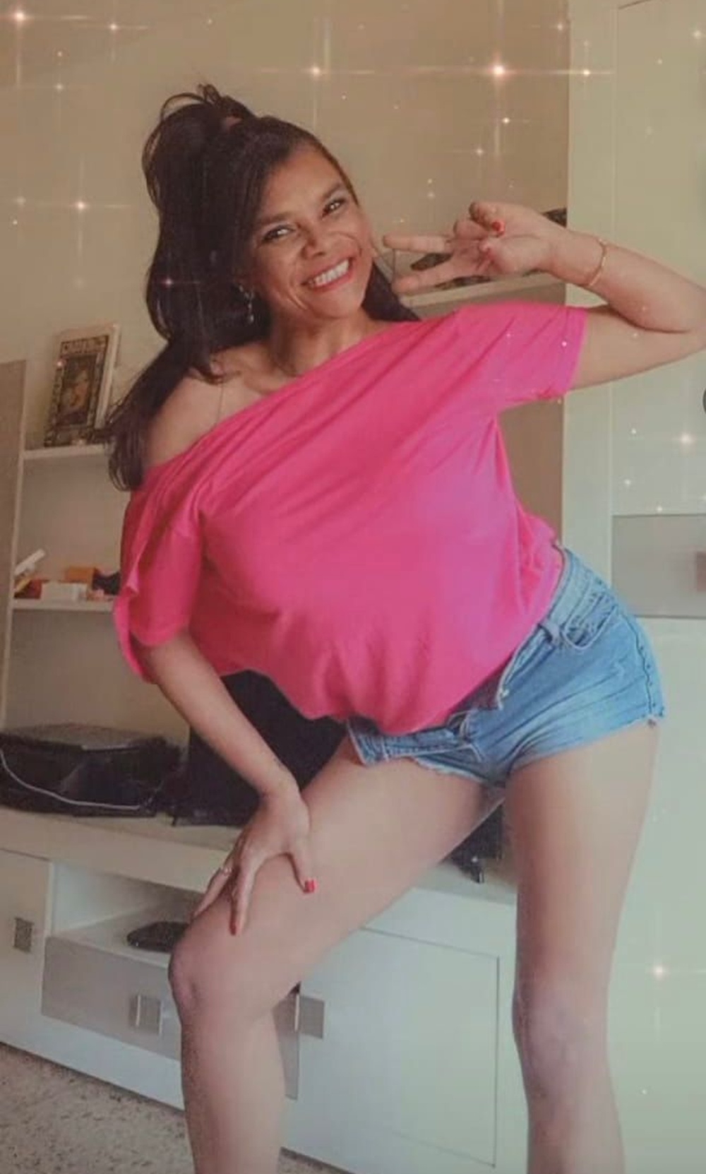 680687637|LAURA|Chica