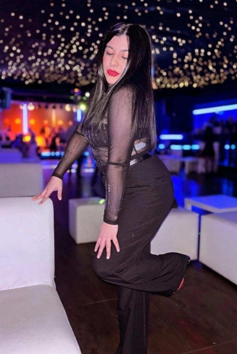 643104675|FIORELLA|Chica