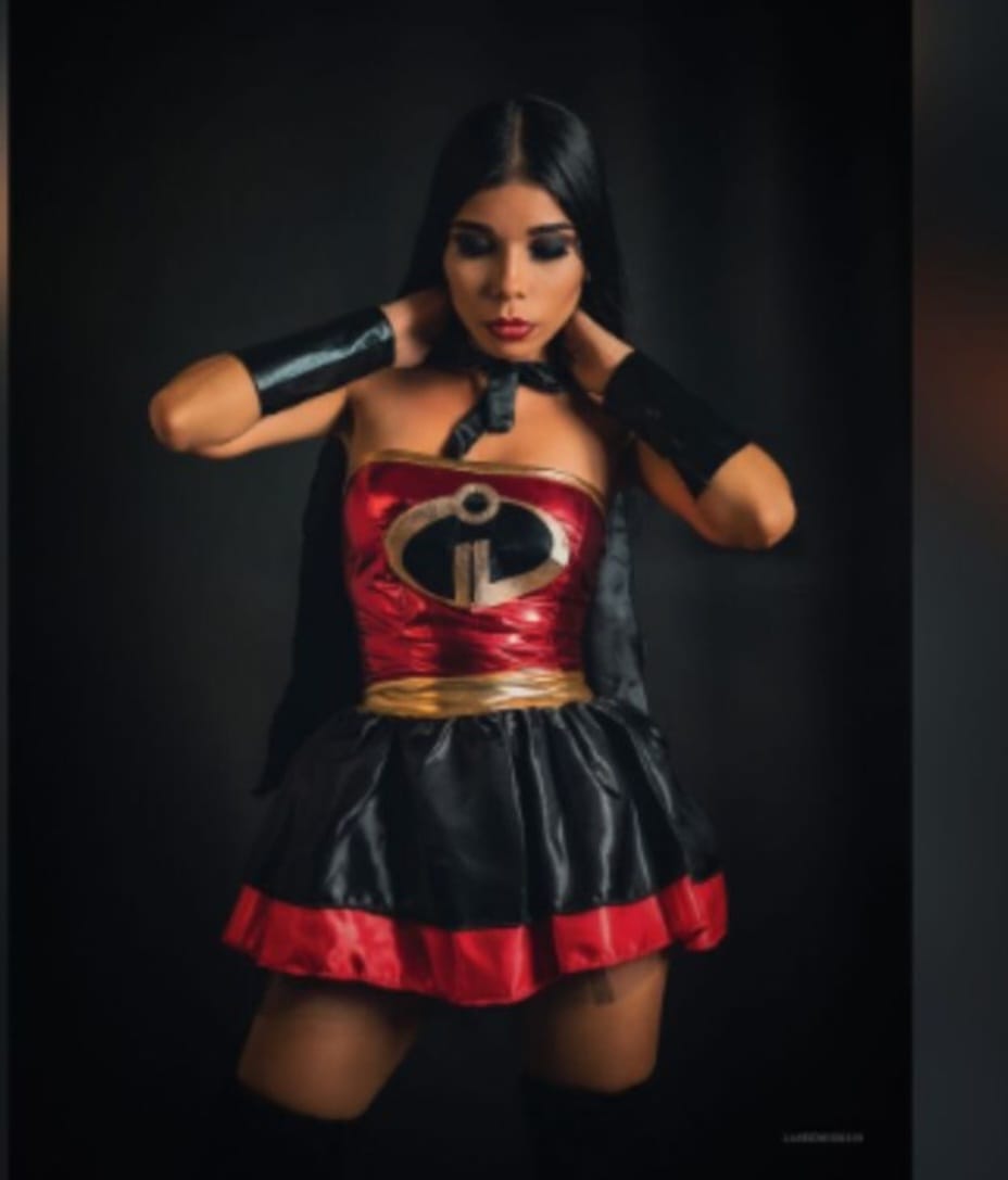 680615957|PAULA|Chica