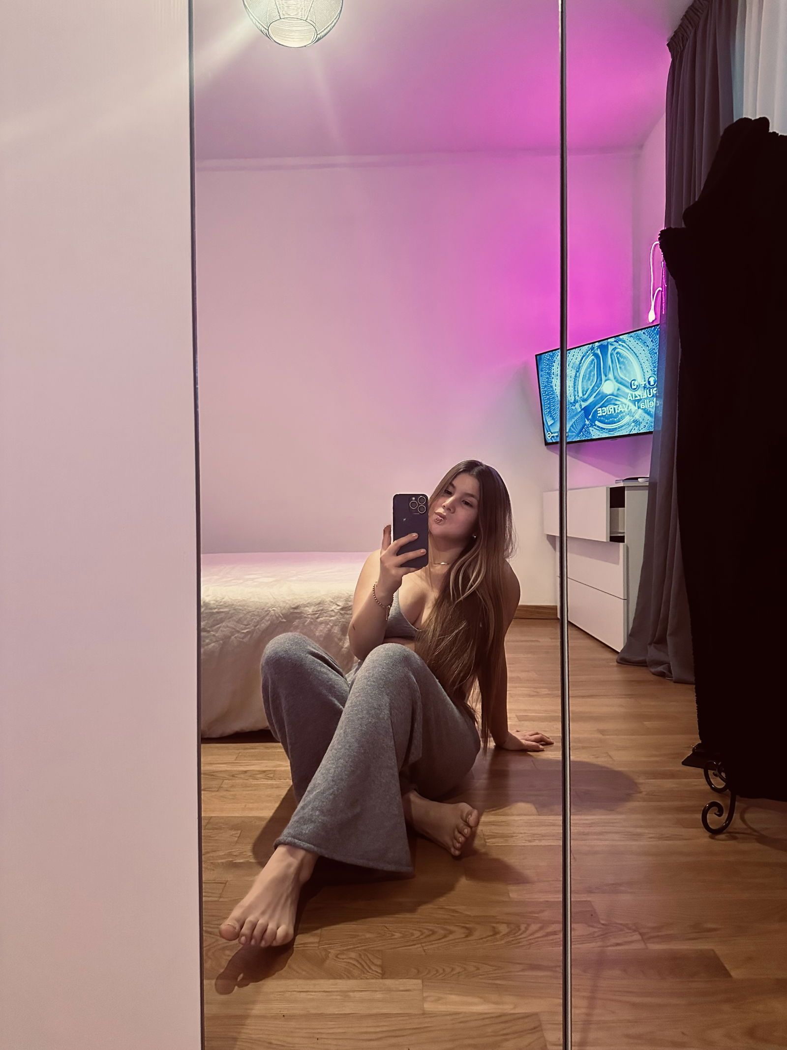 641401357|ALEJANDRA|Chica
