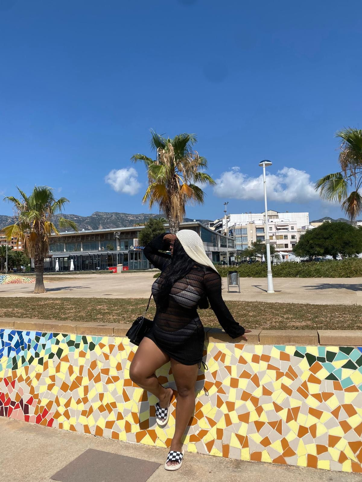664299854|EMMA|Chica