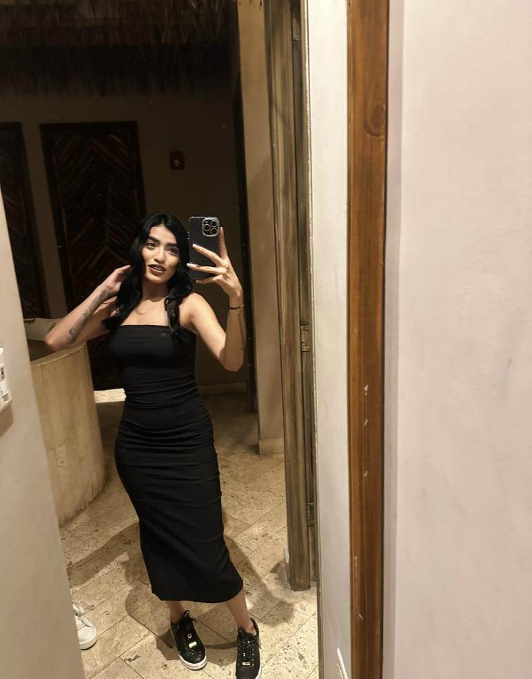 634190599|SALOME|Chica