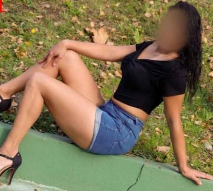 680615957|ROSSY|Chica