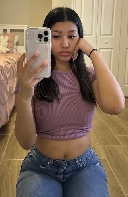 614697764|EMMA|Chica