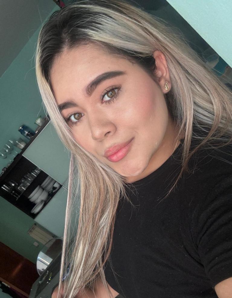 673695365|EYMI|Chica