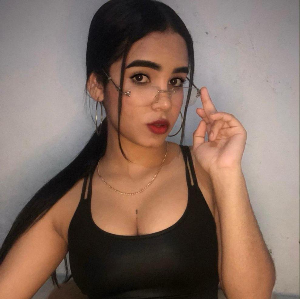 651772515|BRITANI|Chica