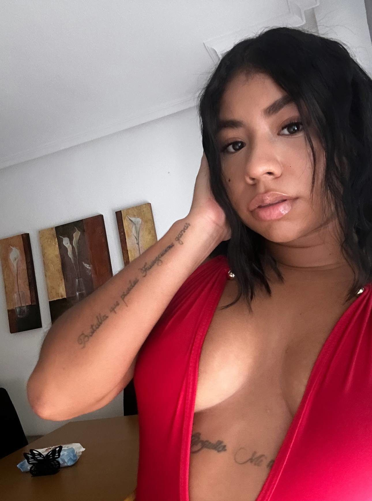 643163530|VIOLETA|Chica