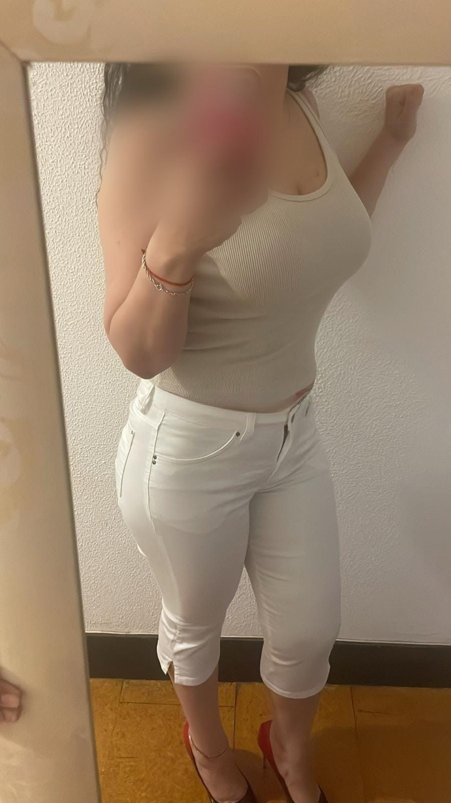 632297633|IRENE|Chica