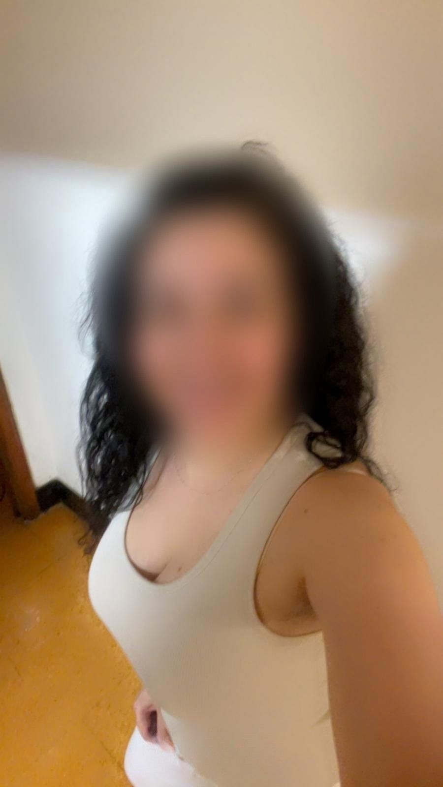 632297633|IRENE|Chica
