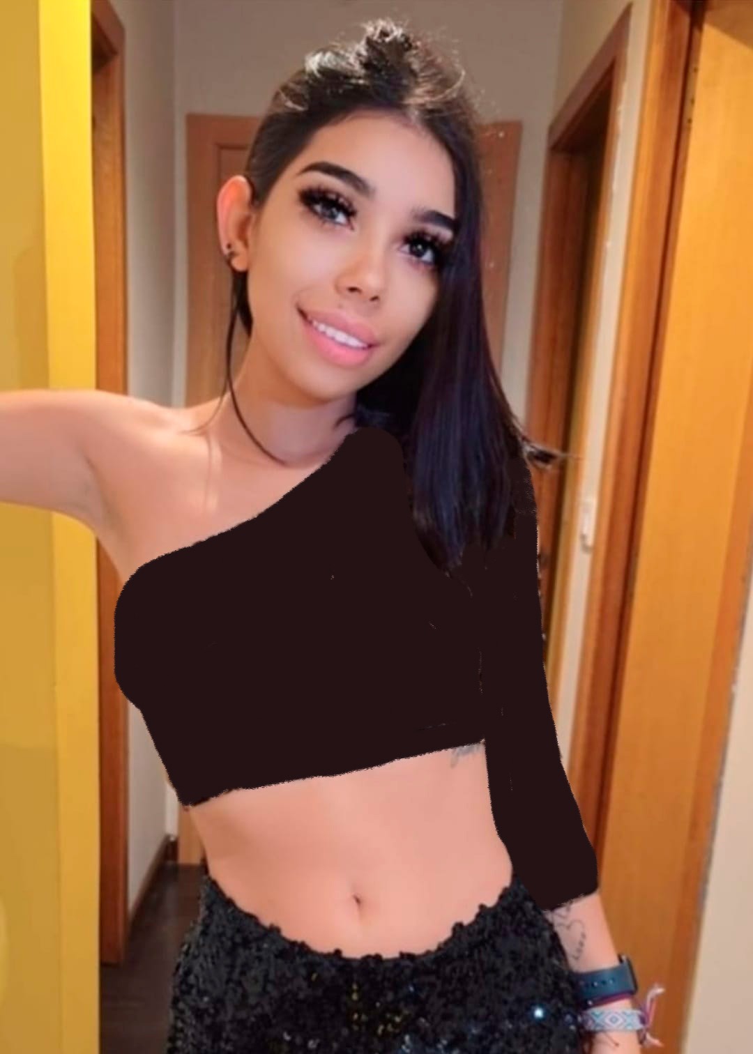 680615957|LAURITA|Chica