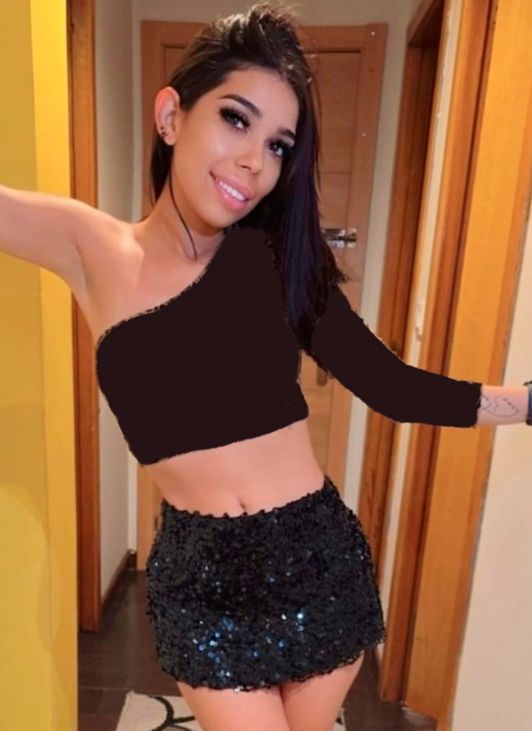 680615957|LAURITA|Chica