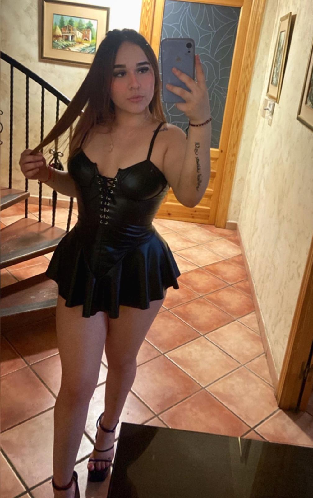 604240778|MIA|Chica
