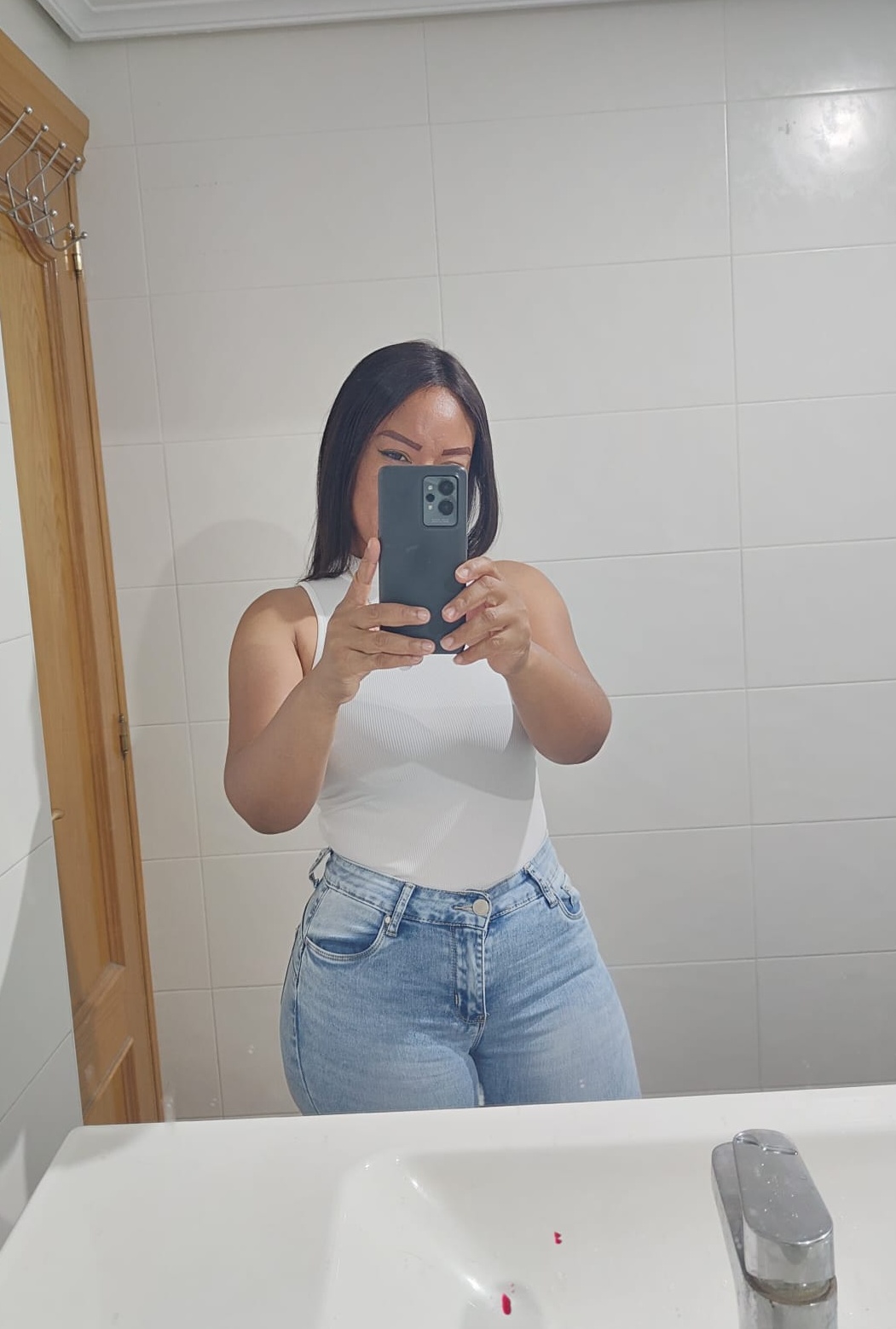 641149814|ANY|Escort