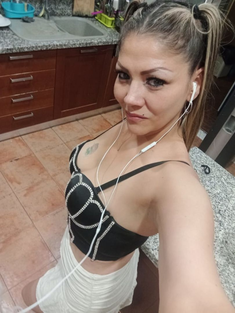 642378843|NATHALIA|Chica