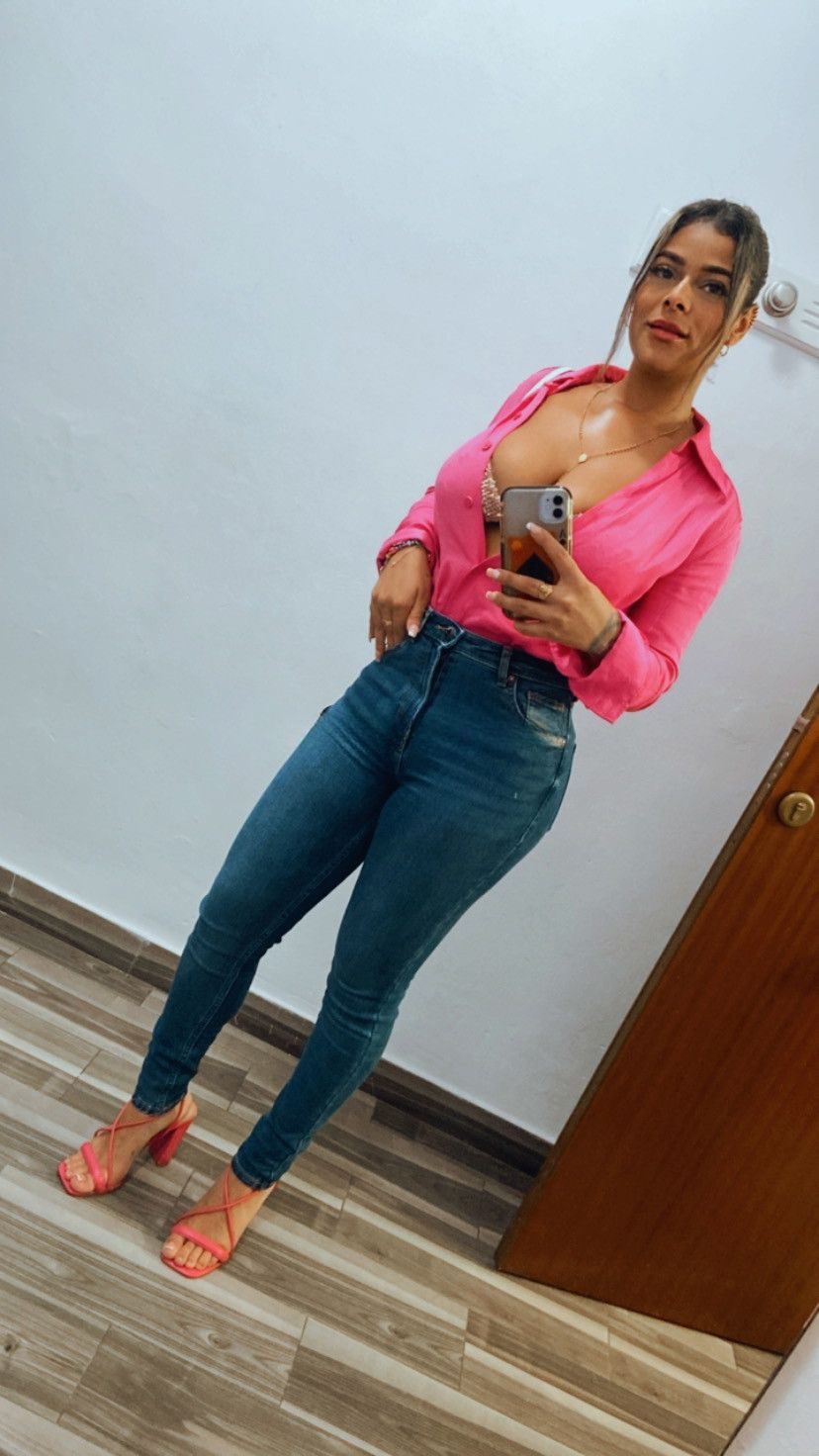 663926907|SARA|Chica