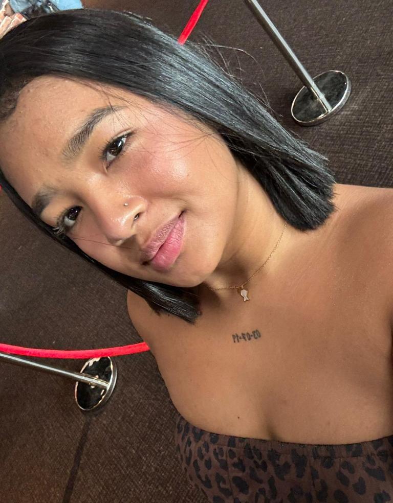 678245797|PAOLA|Chica