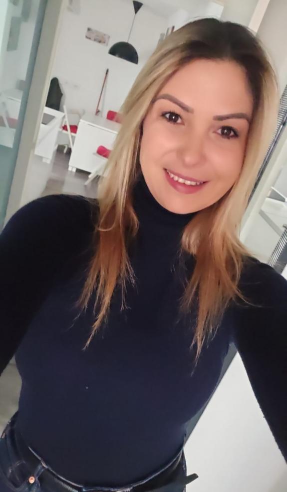 602679567|LUNA|Chica