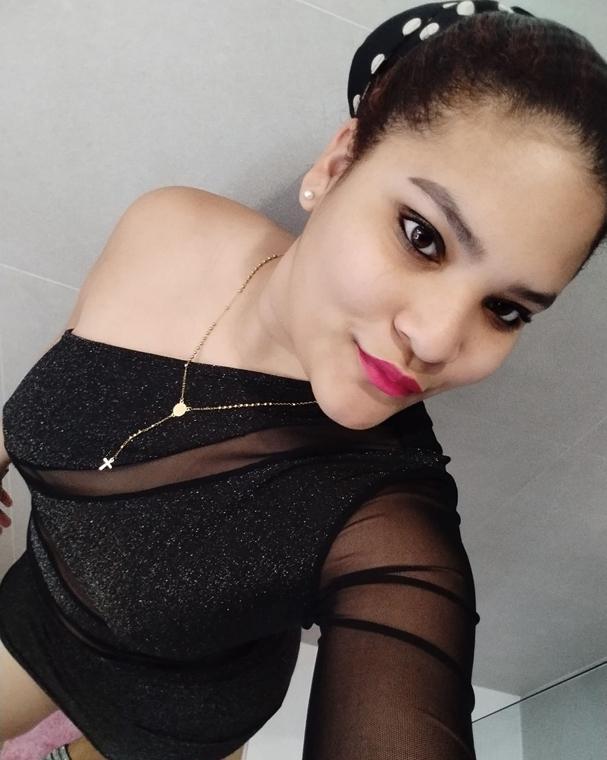 625365864|RUBI|Chica