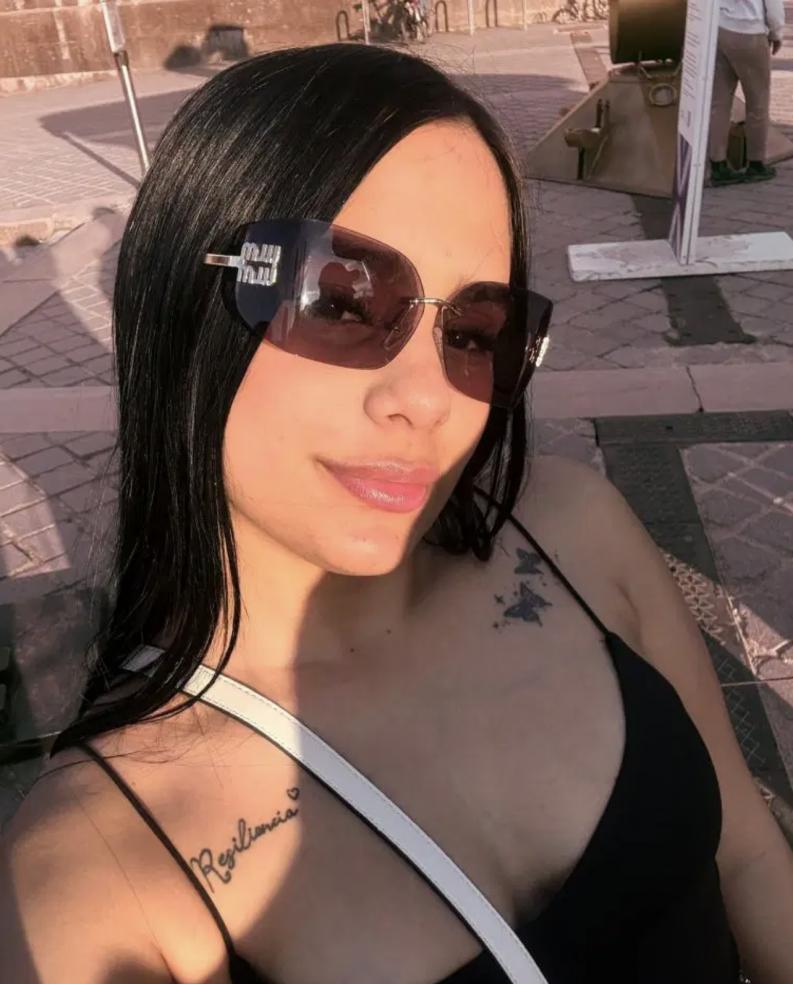643737527|BEATRIZ|Chica