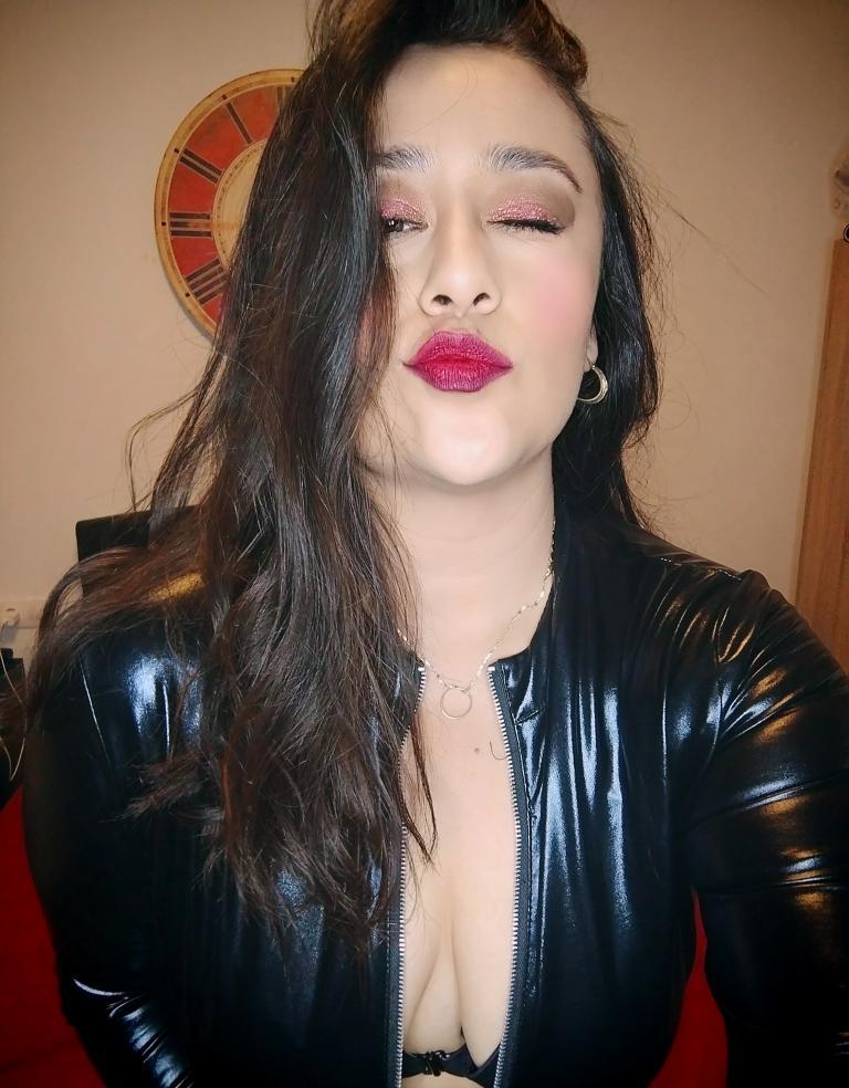 611279570|ALONDRA|Chica