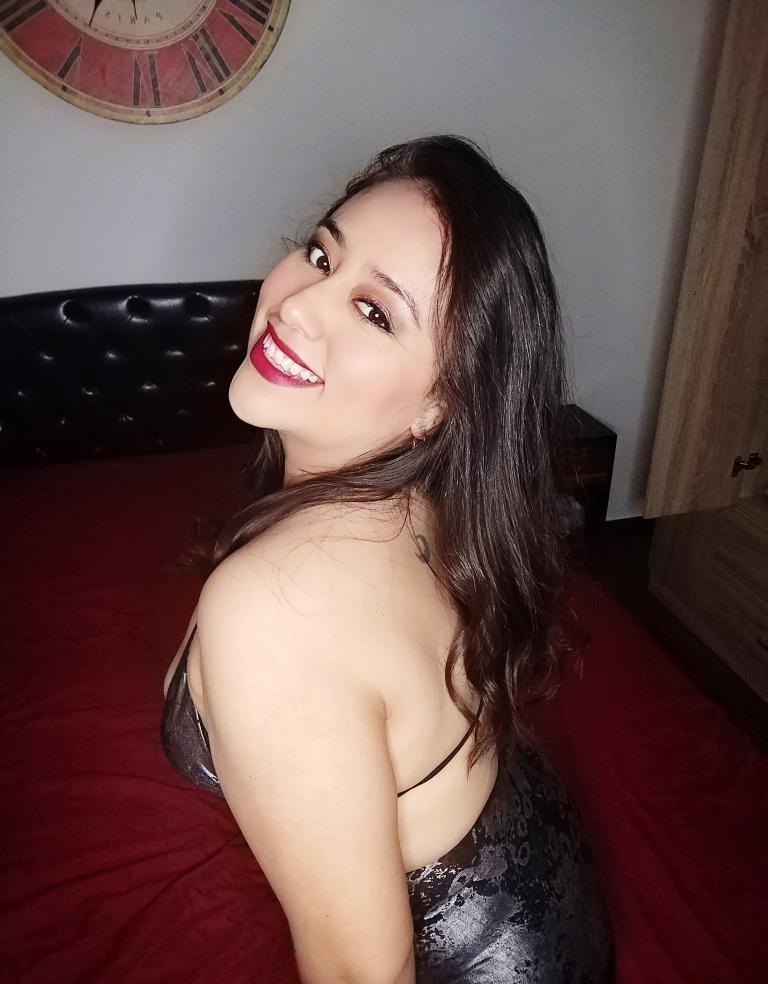 611279570|ALONDRA|Chica