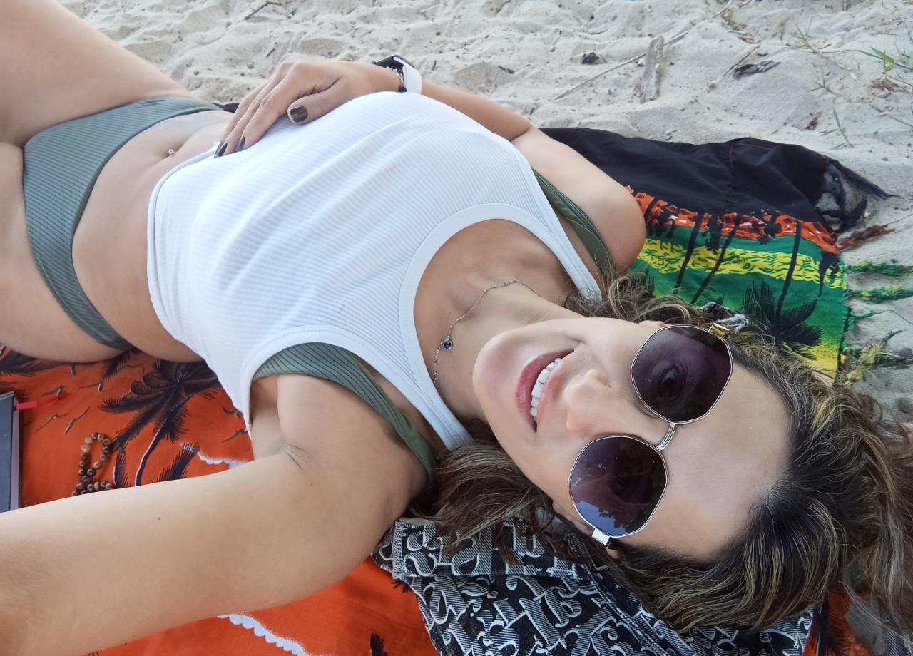 697696775|RAYANE|Chica