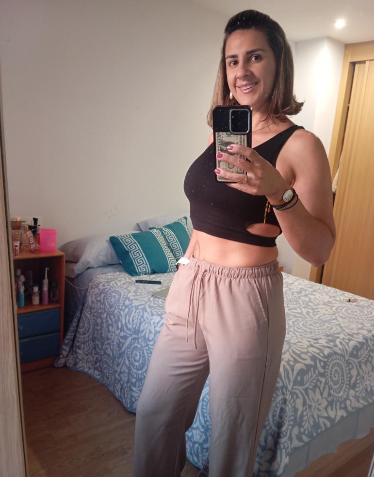 697696775|RAYANE|Chica