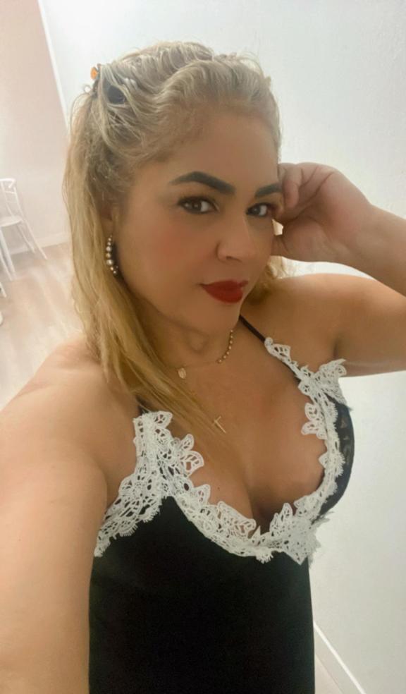 613788924|CAROLINA|Chica