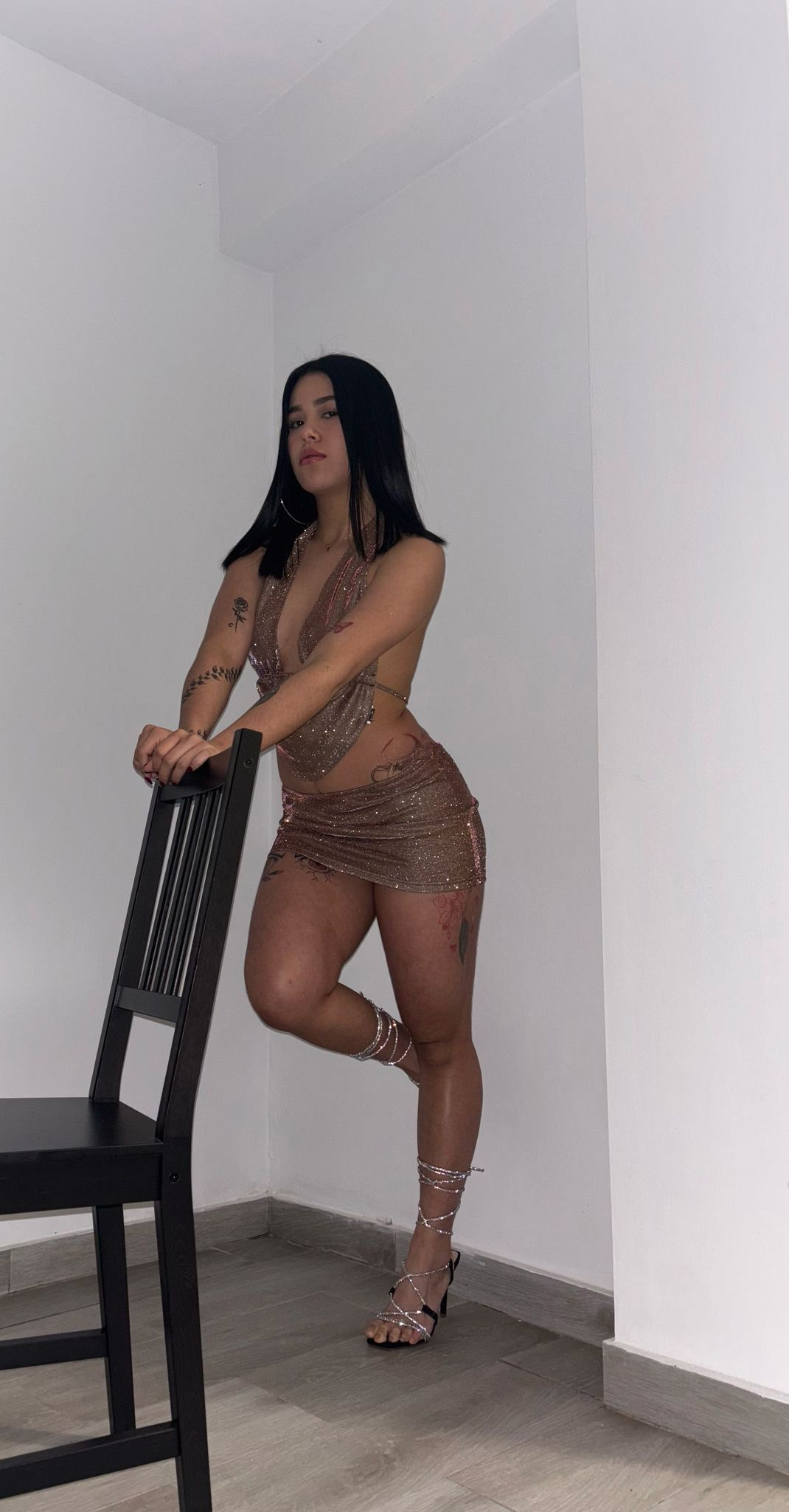 612268971|EMILY|Chica