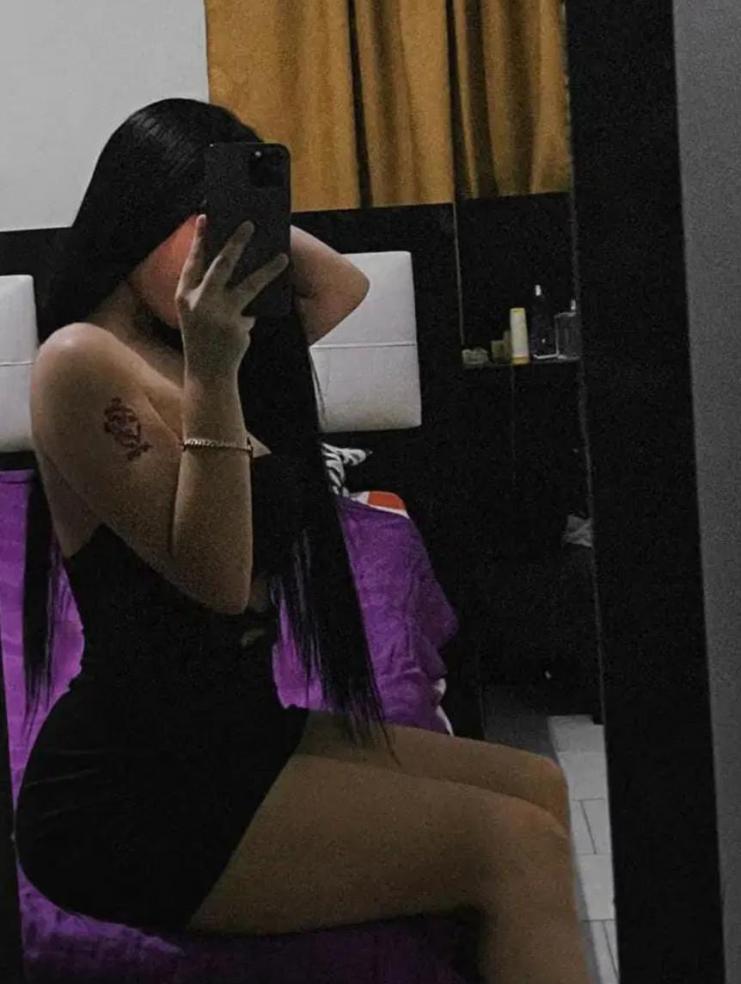 665598009|CARLA|Chica