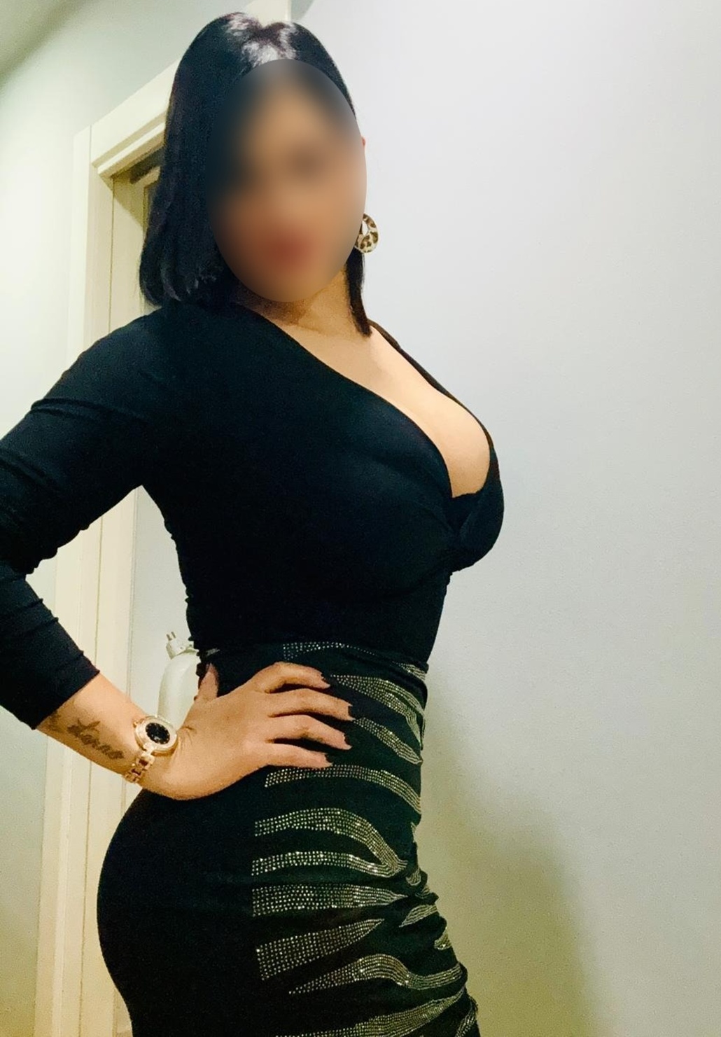 614157141|LARA|Escort