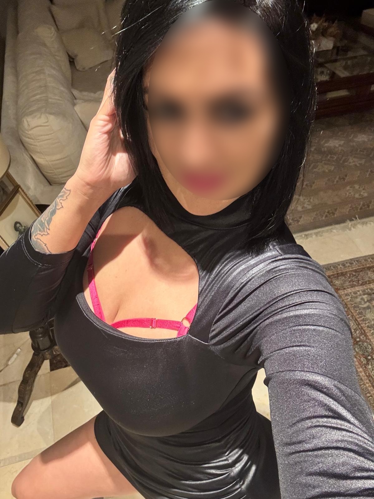 614157141|LARA|Escort