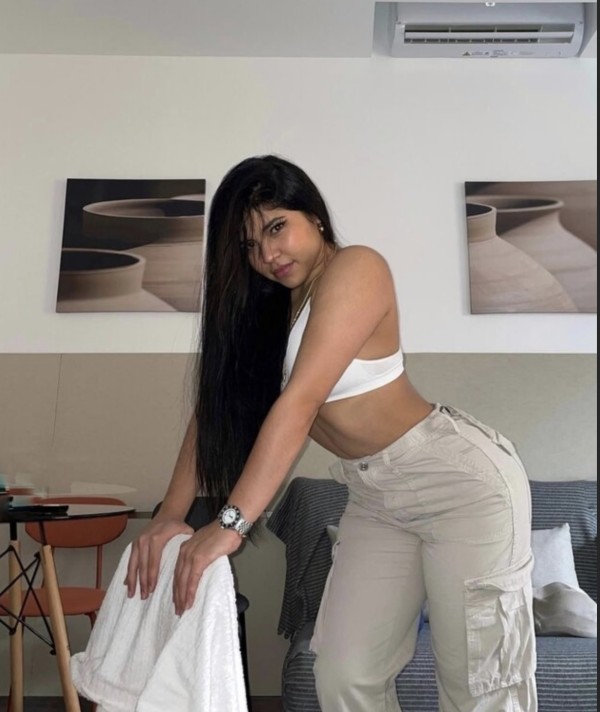 637745428|GUAPA|Chica