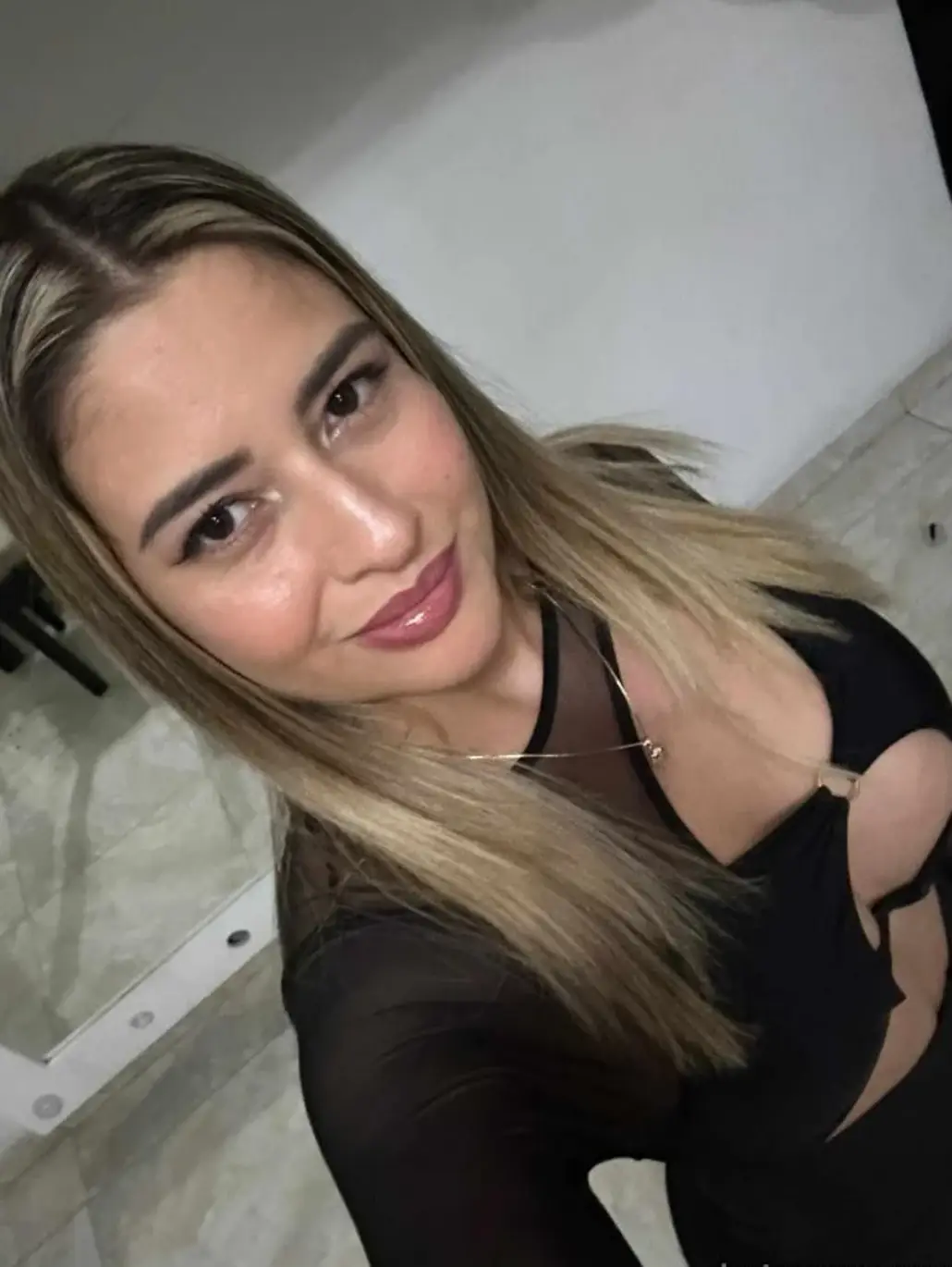 642846235|YARITZA|Chica