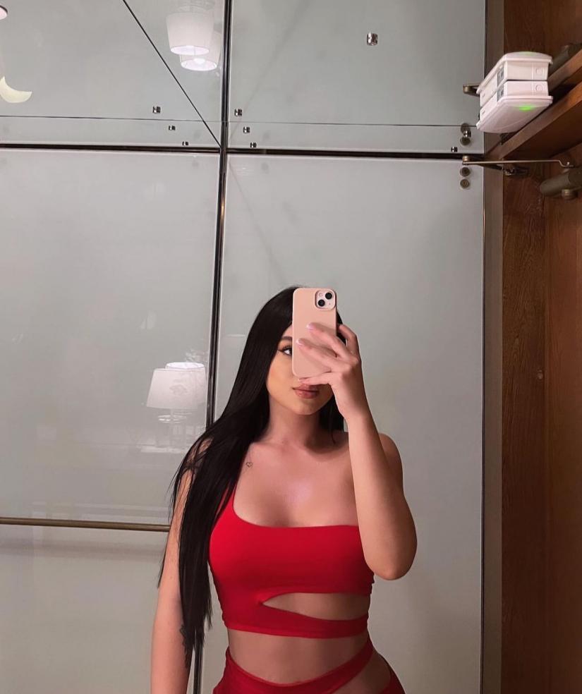 672974752|ESTEFA|Chica