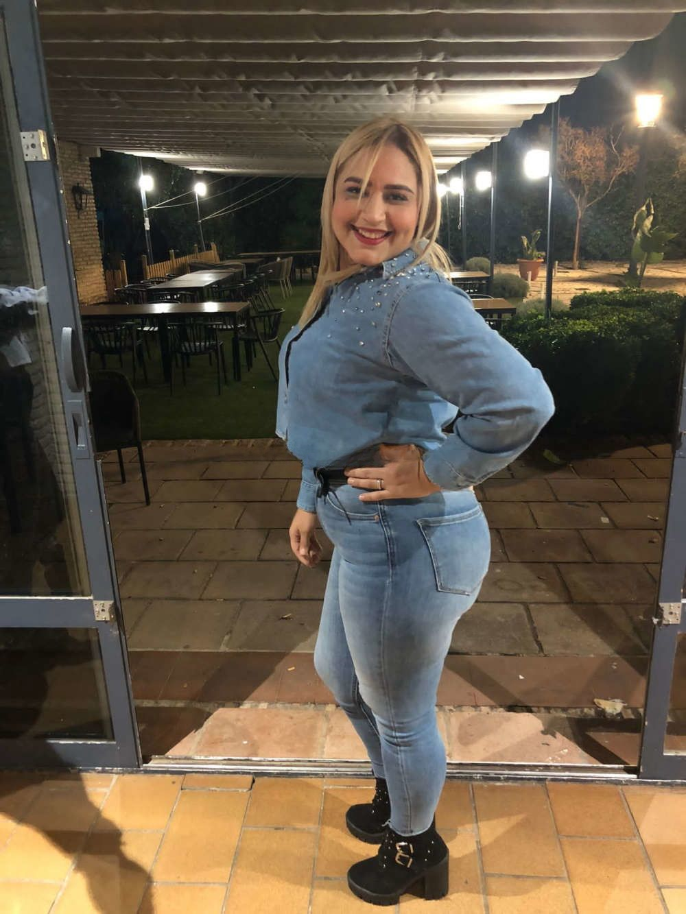697958128|CAMILA|Chica