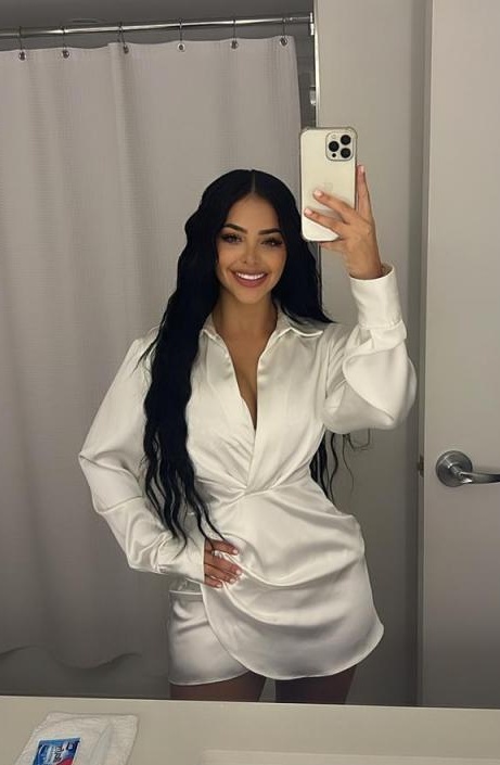 673944869|SHANTAL|Chica