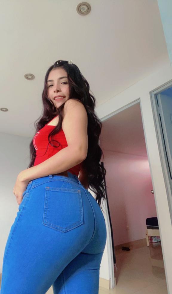 635454827|MÍA|Chica