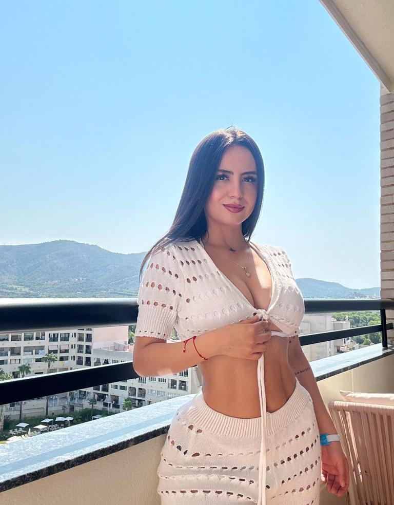 604133258|VALERY|Chica