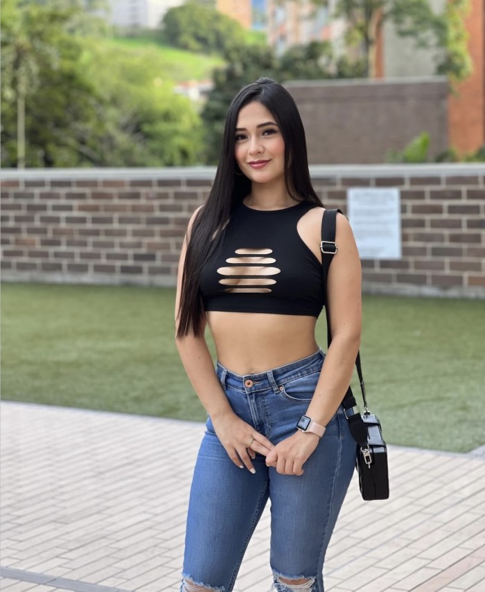 624901984|LAURA|Chica