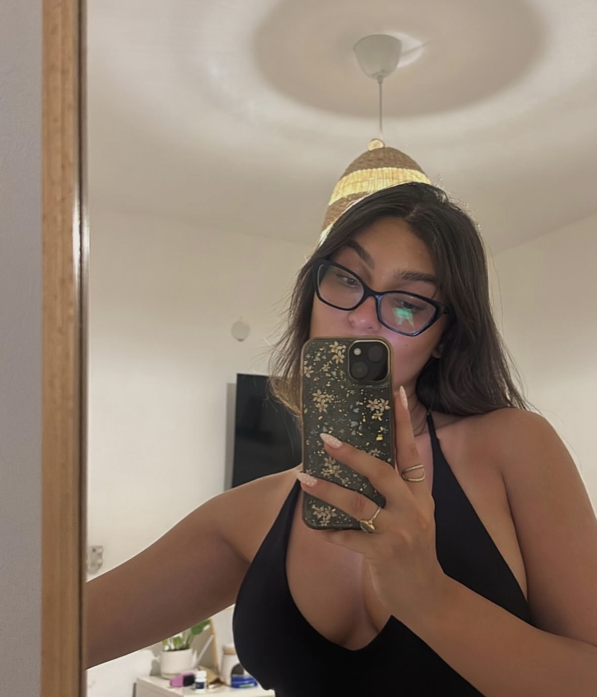 613885846|SARA|Chica