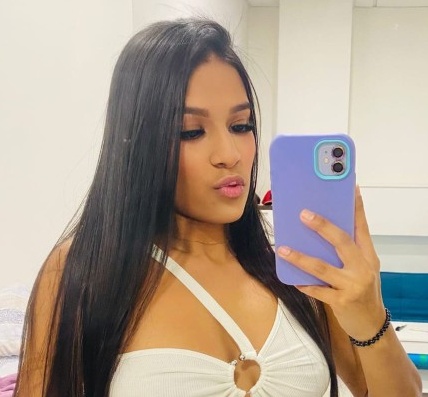 641079769|LIZ|Chica