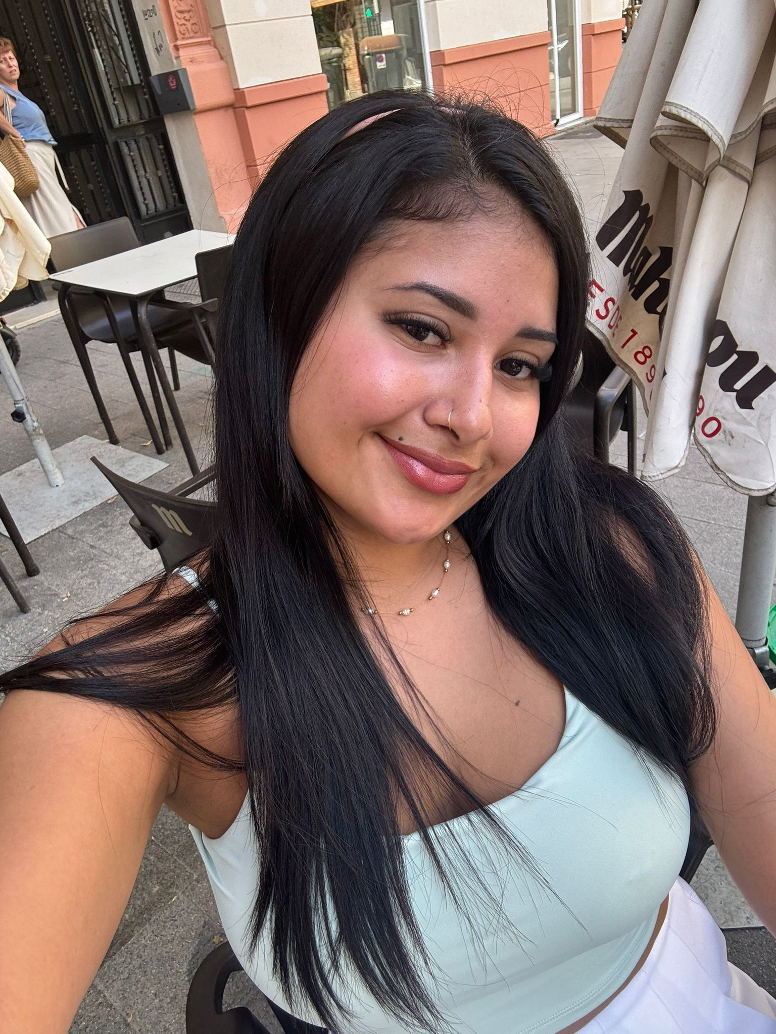 632489223|MARTINA|Chica