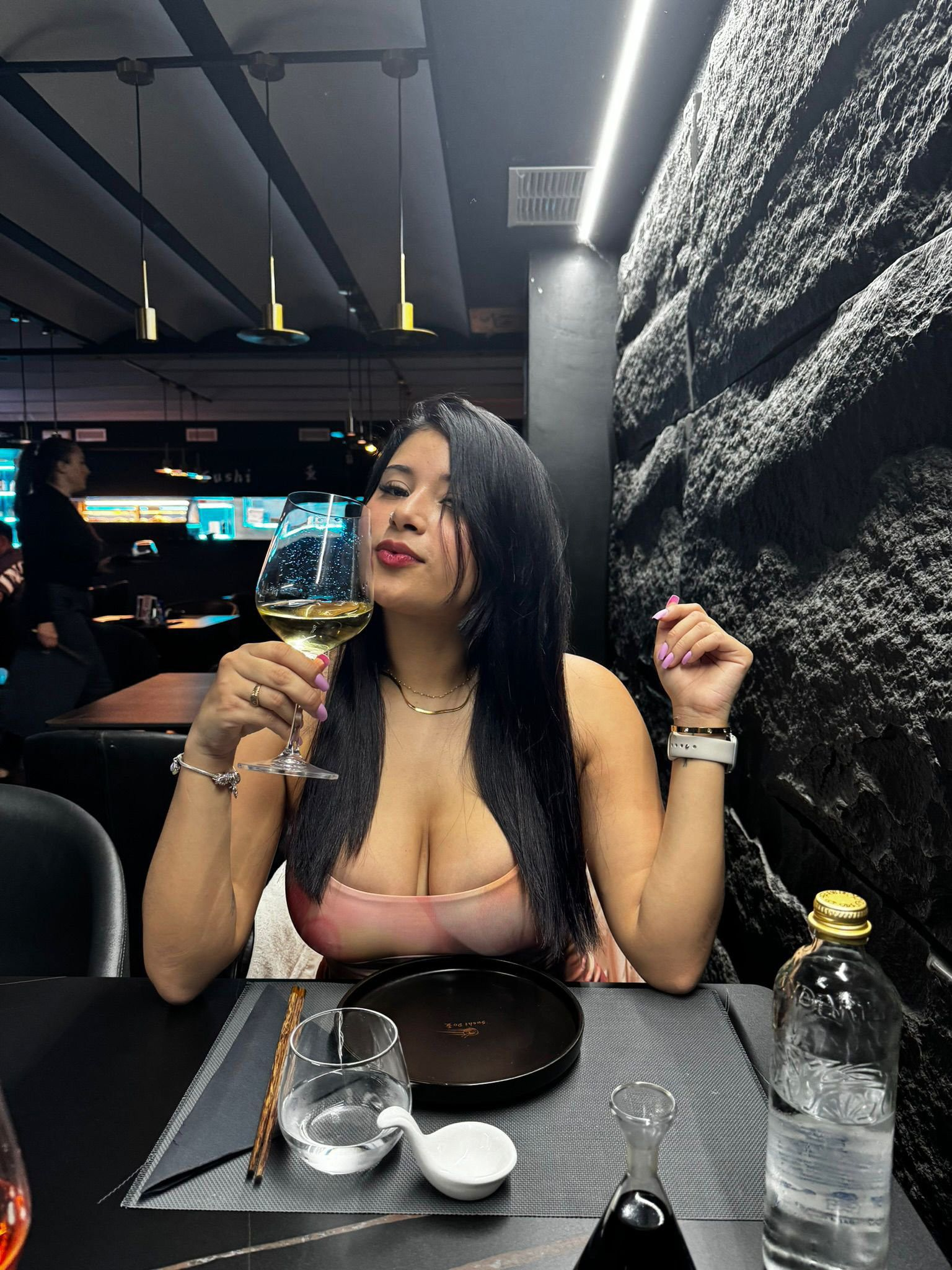 632489223|MARTINA|Chica