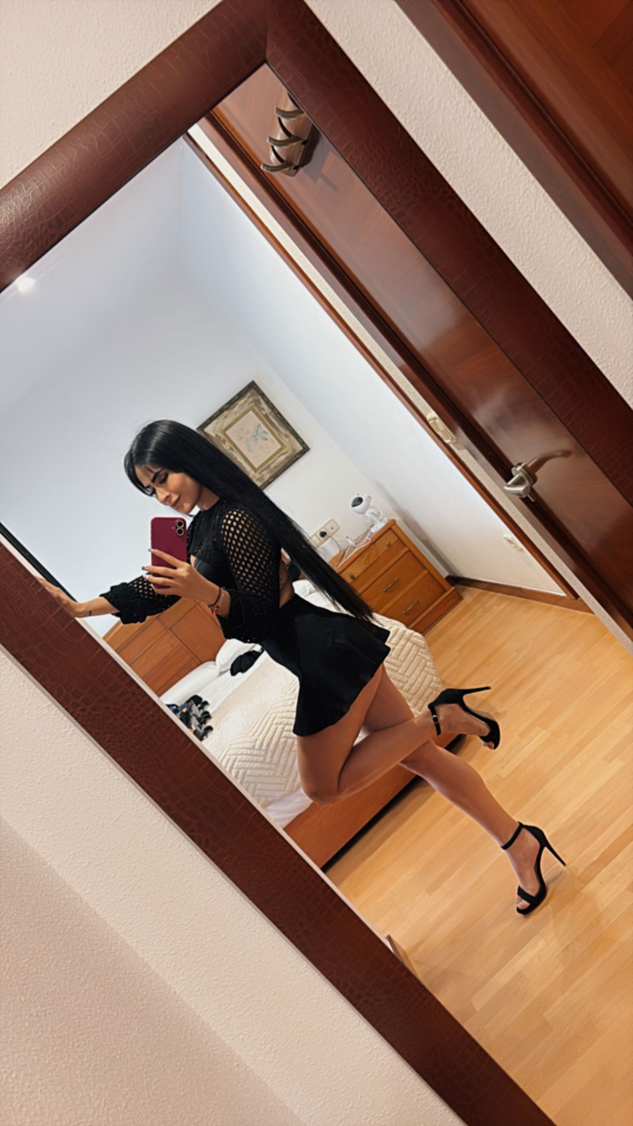 682419015|LIZZA|Chica